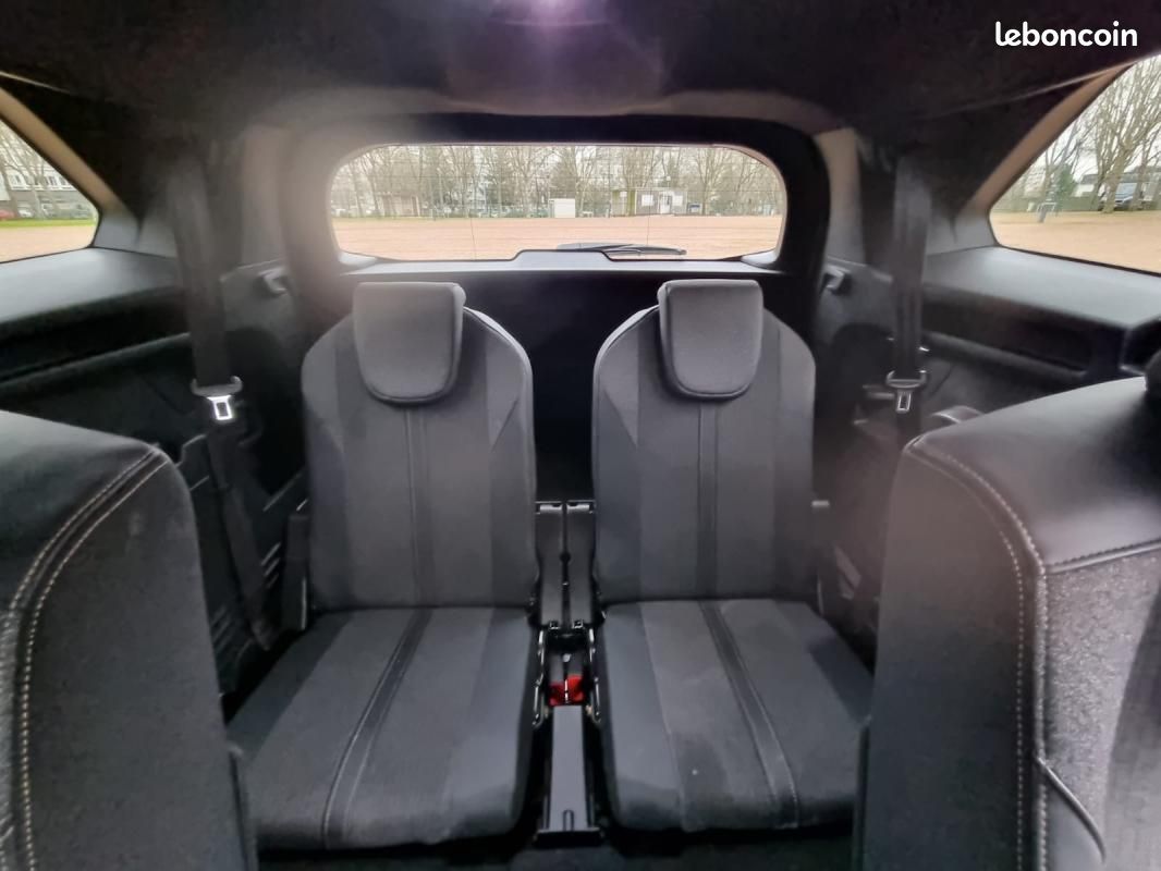 Peugeot 5008 BlueHDi 130ch SS BVM6 GT Line – Caméra